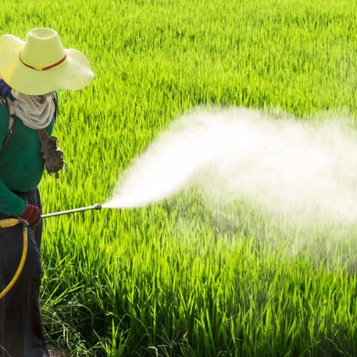 Adjustable high pressure nozzle for agriculture, gardening,...