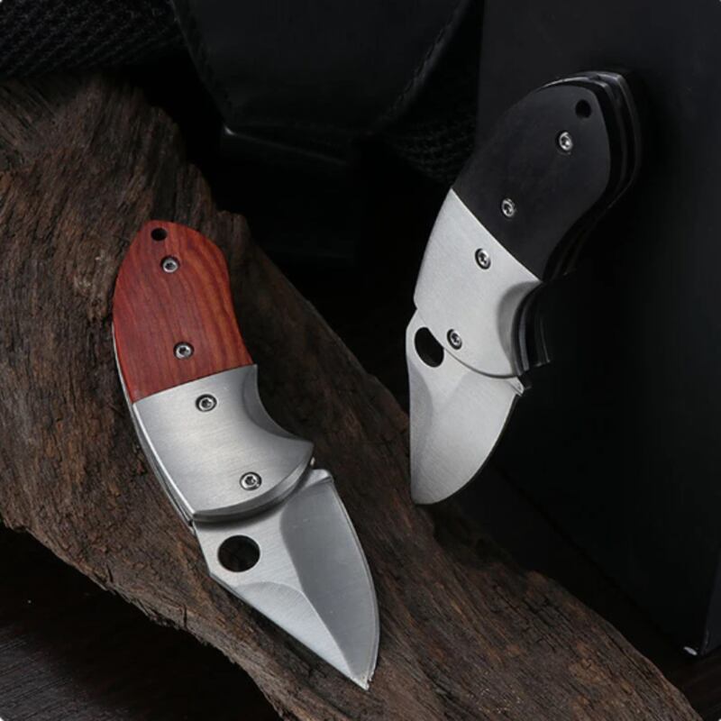 (30% OFF) JAPANESE Mini Pocket Knife | Super Sharp, Compact Titanium Steel